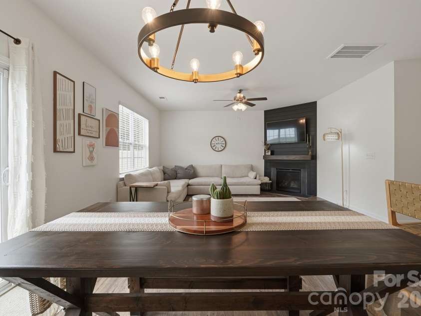 7004 Branch Fork Road, Charlotte, NC 28215.  MLS# CAR4392331, YatesRealty ID 31845. 