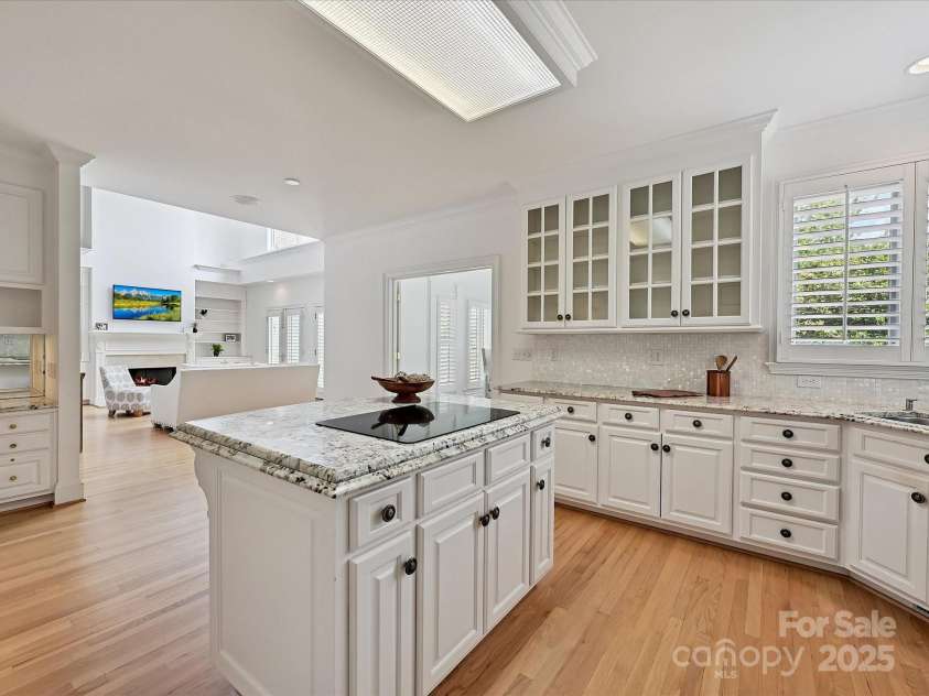 12401 Three Lakes Drive, Charlotte, NC 28277.  MLS# CAR4282747, YatesRealty ID 31846. 