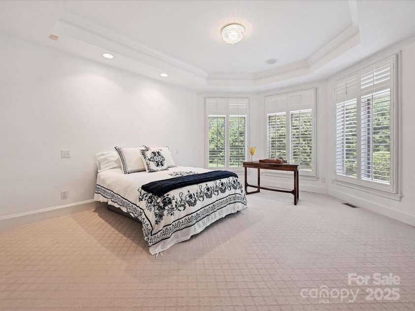 12401 Three Lakes Drive, Charlotte, NC 28277.  MLS# CAR4282747, YatesRealty ID 31846. 