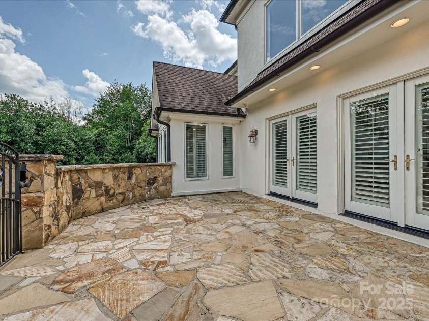 12401 Three Lakes Drive, Charlotte, NC 28277.  MLS# CAR4282747, YatesRealty ID 31846. 