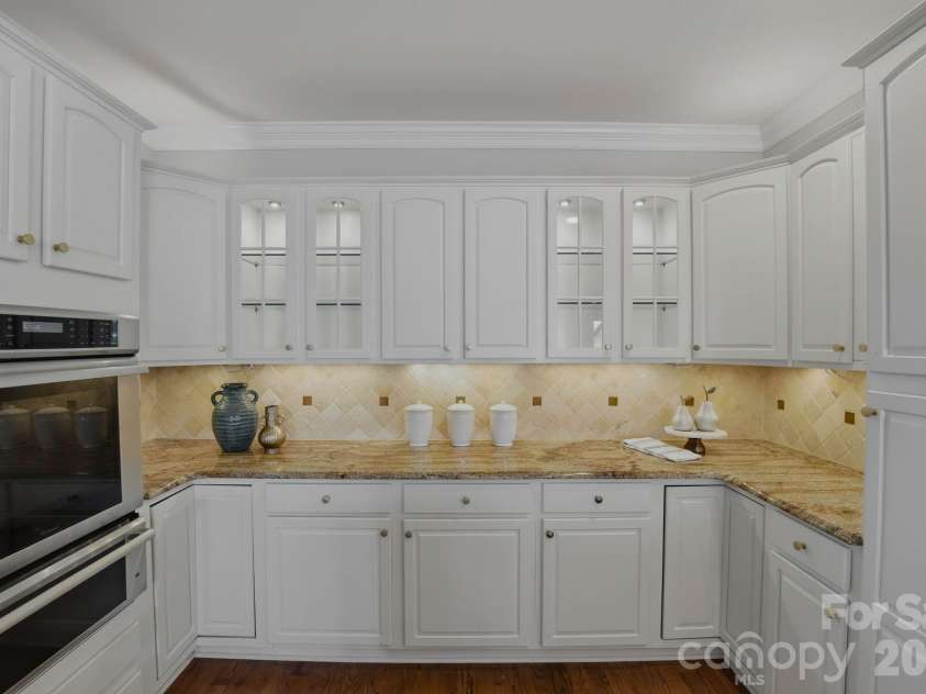 217 Westpaces Road, Mooresville, NC 28117.  MLS# CAR4391335, YatesRealty ID 31846. 