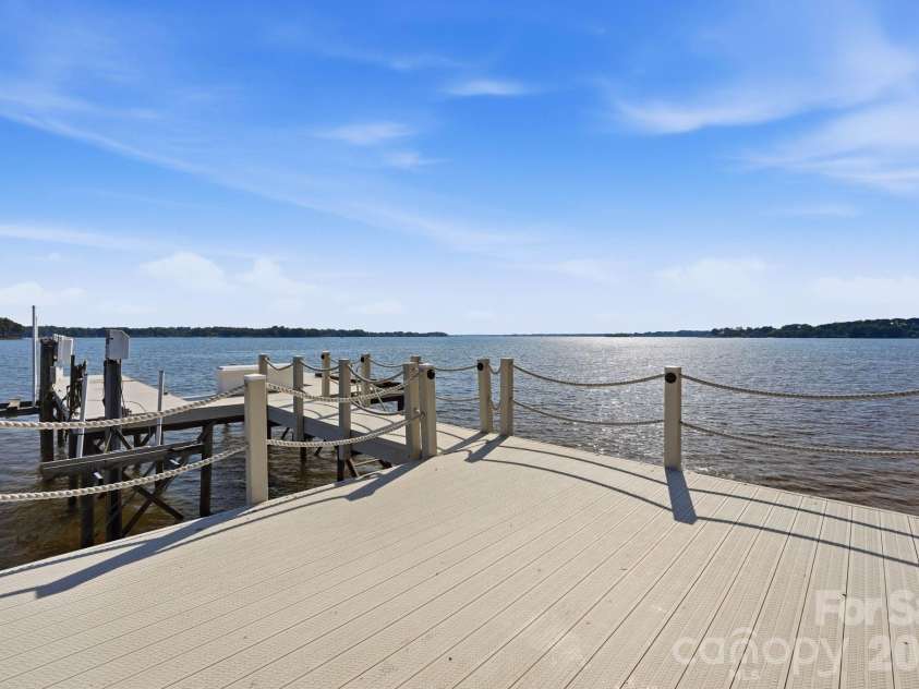 217 Westpaces Road, Mooresville, NC 28117.  MLS# CAR4391335, YatesRealty ID 31846. 
