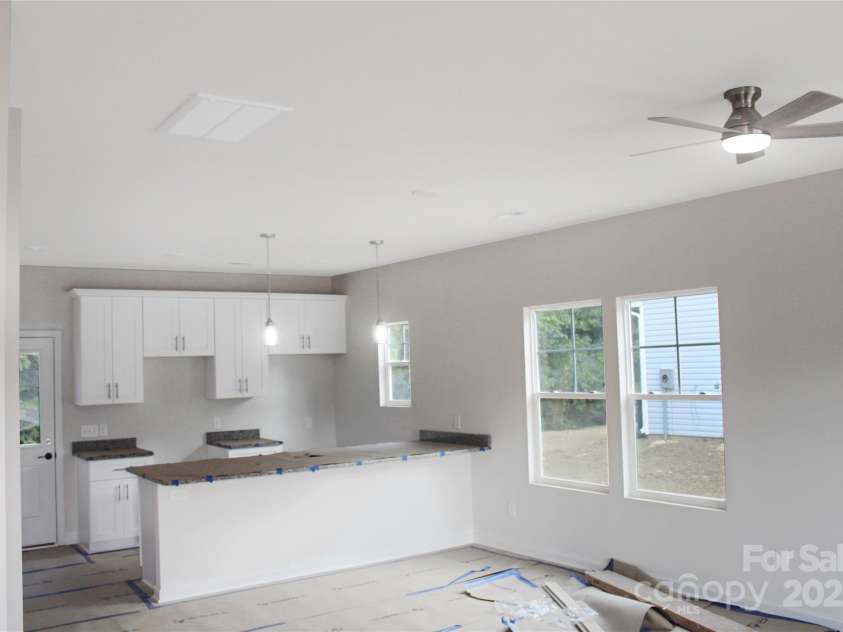 1011 Hunt Lane, Salisbury, NC 28114.  MLS# CAR4285495, YatesRealty ID 31847. Open Kitchen