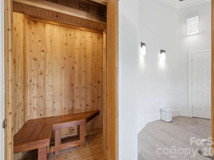 2640 Sadler Road, Charlotte, NC 28278.  MLS# CAR4390704, YatesRealty ID 31847. Sauna