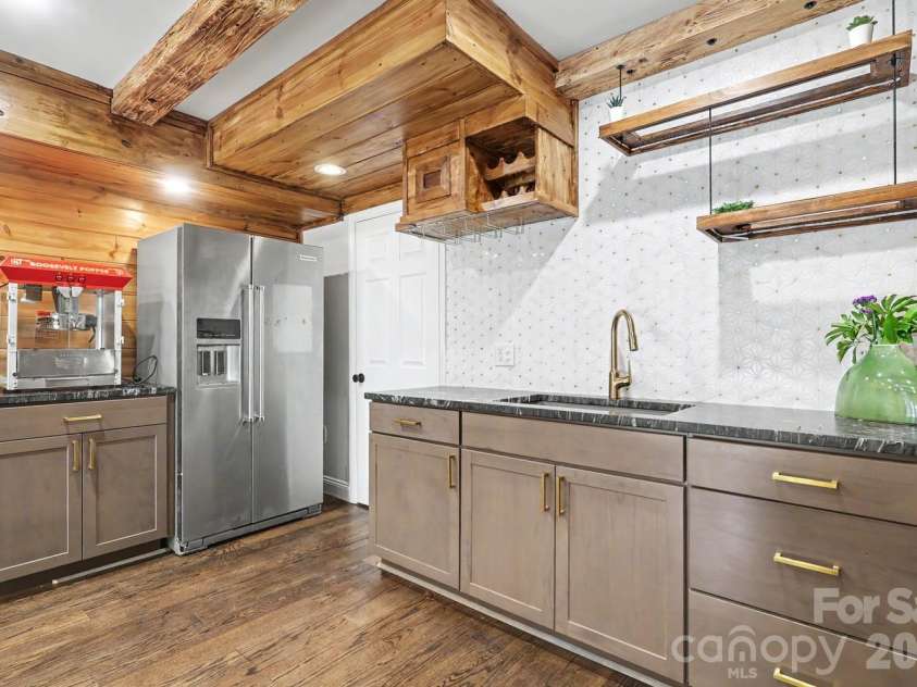 3524 Mill Pond Road, Charlotte, NC 28226.  MLS# CAR4394407, YatesRealty ID 31849. 
