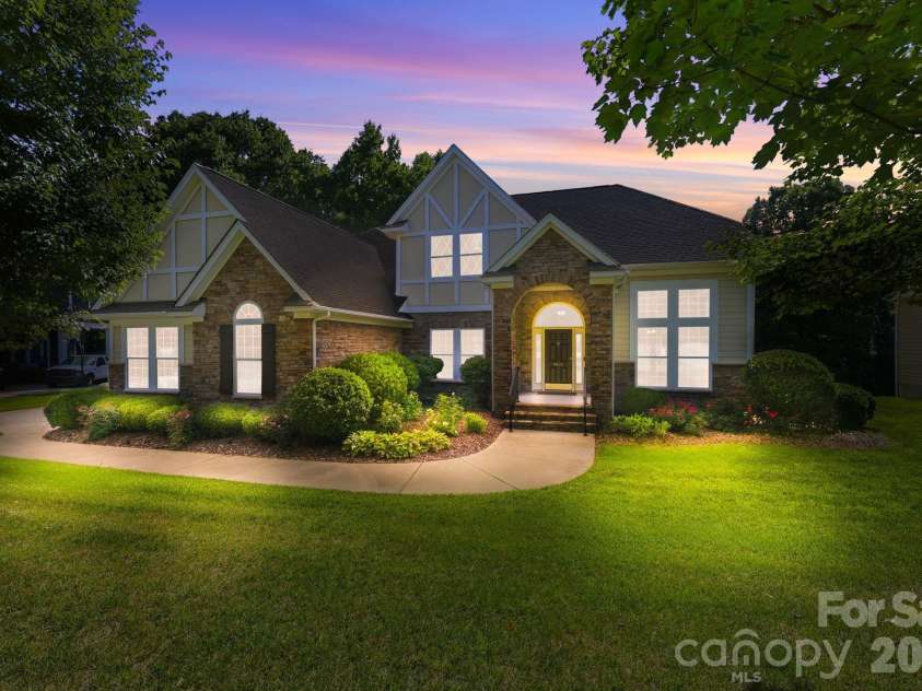 9900 Flower Bonnet Avenue, Concord, NC 28027.  MLS# CAR4391352, YatesRealty ID 31850. 