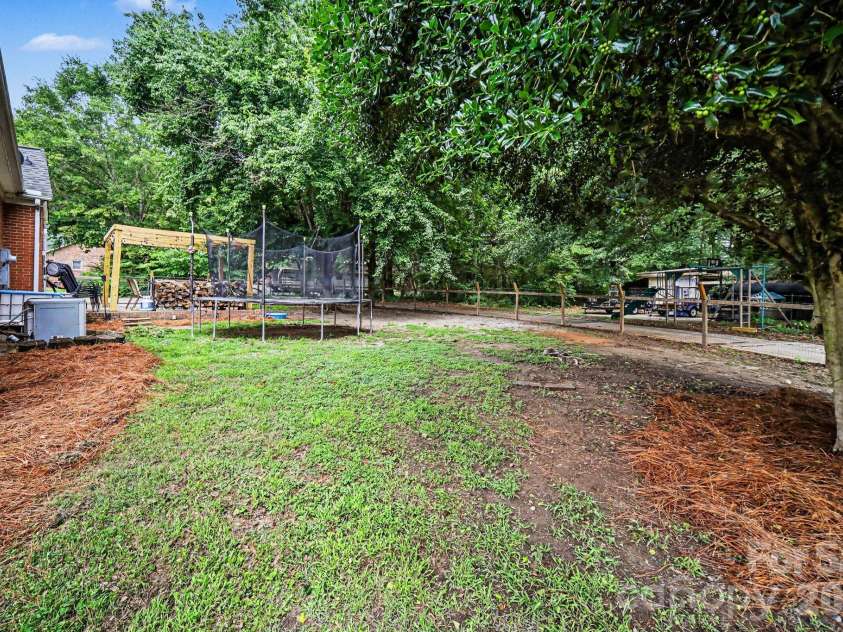 1224 Petes Road, Lincolnton, NC 28092.  MLS# CAR4392761, YatesRealty ID 31852. 