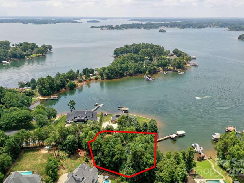 136 Buttercup Drive, Mooresville, NC 28117.  MLS# CAR4284193, YatesRealty ID 31853. Long range views.
