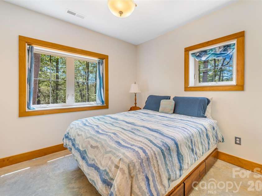 446 Amanda Drive, Mars Hill, NC 28754.  MLS# CAR4368422, YatesRealty ID 31853. Downstairs Bedroom