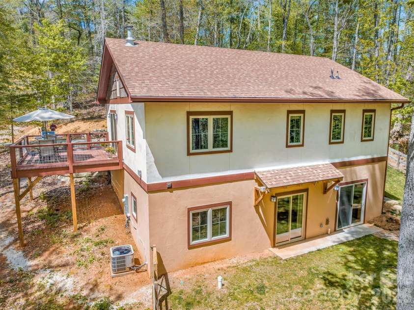 446 Amanda Drive, Mars Hill, NC 28754.  MLS# CAR4368422, YatesRealty ID 31853. Rear elevation
