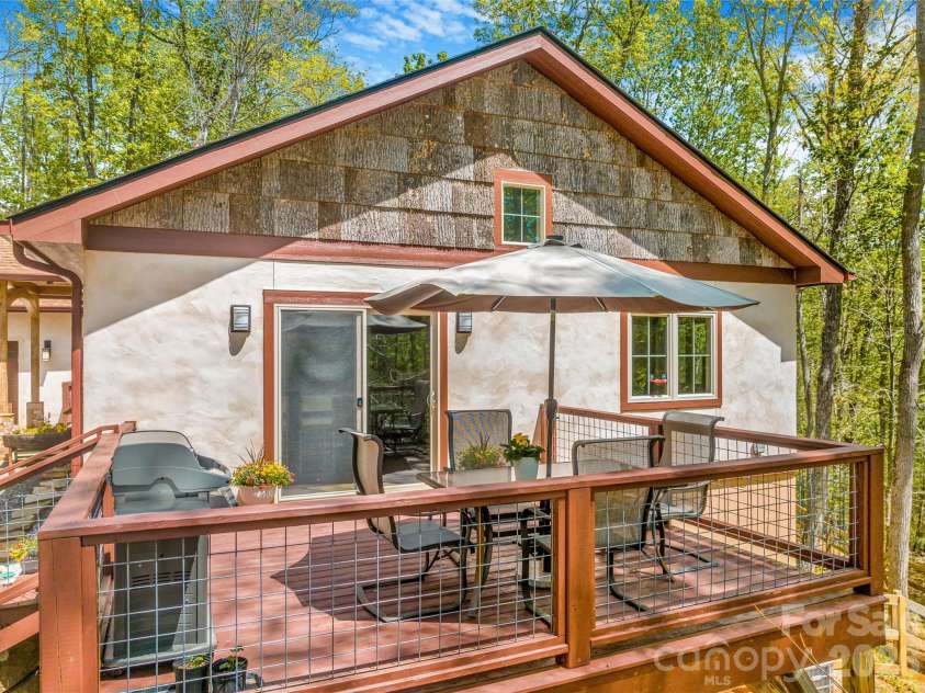446 Amanda Drive, Mars Hill, NC 28754.  MLS# CAR4368422, YatesRealty ID 31853. Side elevation