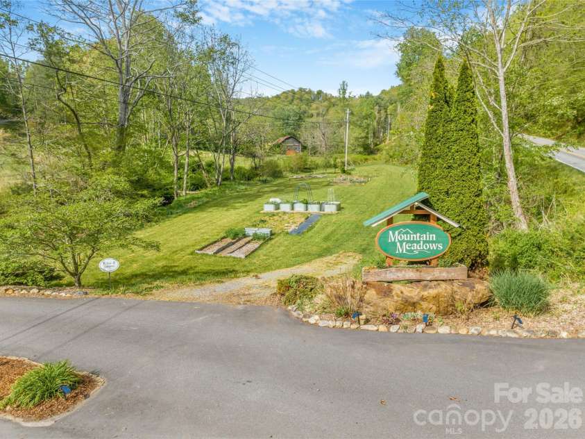 446 Amanda Drive, Mars Hill, NC 28754.  MLS# CAR4368422, YatesRealty ID 31853. Welcome to Mountain Meadows