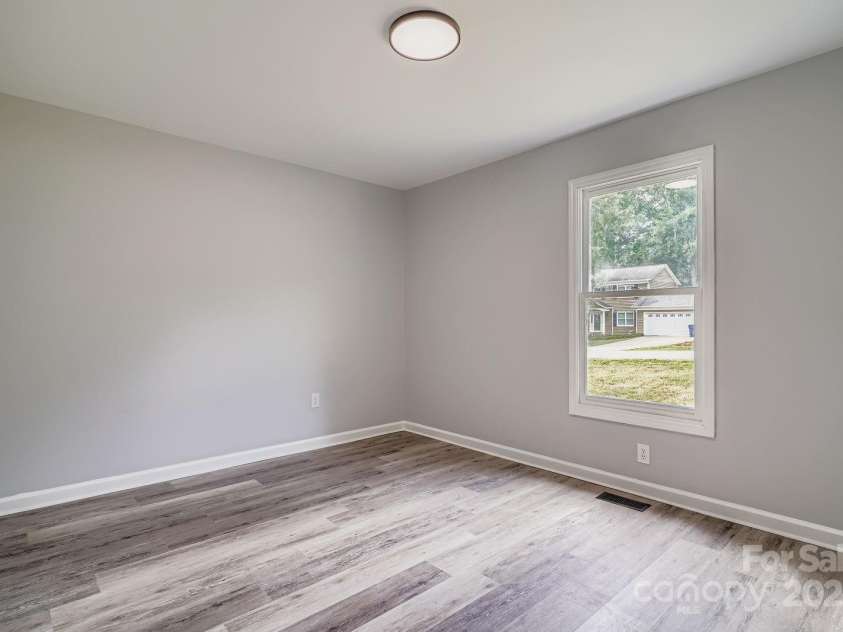1276 Hidden Creek Circle, Hickory, NC 28602.  MLS# CAR4286652, YatesRealty ID 31856. Bedroom 2