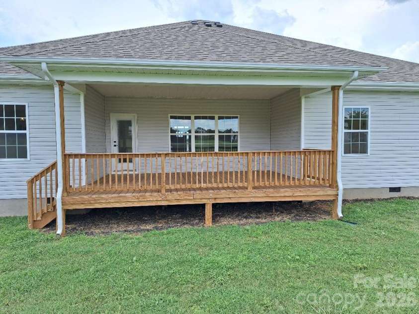5134 Colchester Court, Catawba, NC 28609.  MLS# CAR4342909, YatesRealty ID 31857. Covered Deck