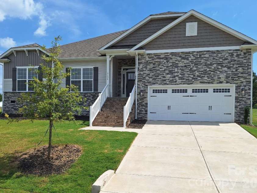 5134 Colchester Court, Catawba, NC 28609.  MLS# CAR4342909, YatesRealty ID 31857. Front