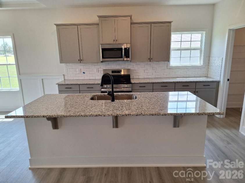 5134 Colchester Court, Catawba, NC 28609.  MLS# CAR4342909, YatesRealty ID 31857. Kitchen