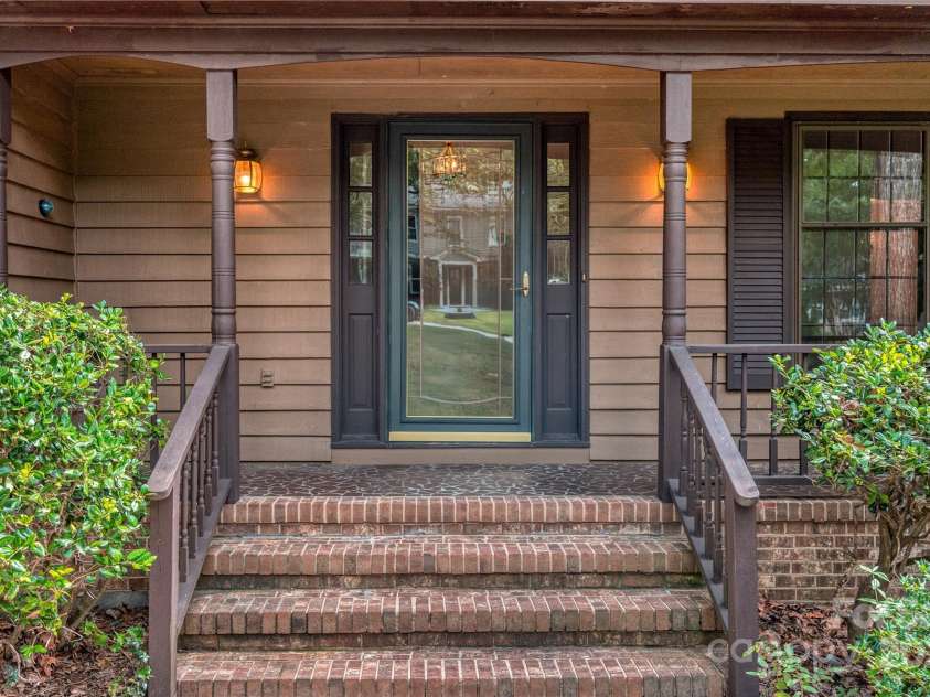 2011 Barden Road, Charlotte, NC 28226.  MLS# CAR4278483, YatesRealty ID 31858. 