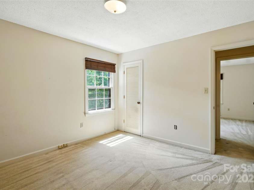 2011 Barden Road, Charlotte, NC 28226.  MLS# CAR4278483, YatesRealty ID 31858. Bedroom 3 upstairs.