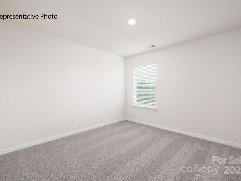 1414 Mammoth Road, Hickory, NC 28602.  MLS# CAR4331806, YatesRealty ID 3186. 