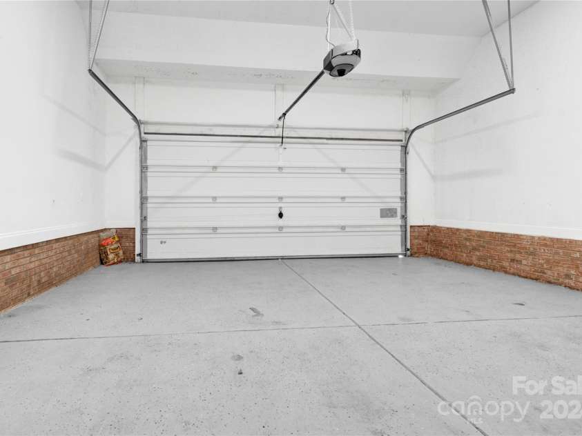 8534 Headford Road, Charlotte, NC 28277.  MLS# CAR4159779, YatesRealty ID 3186. 