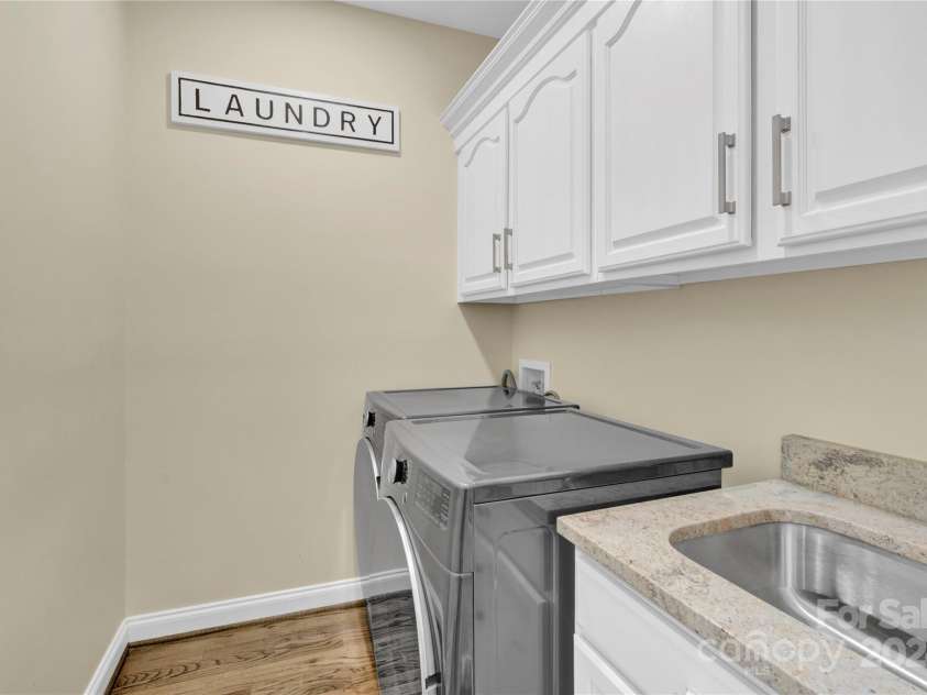 8534 Headford Road, Charlotte, NC 28277.  MLS# CAR4159779, YatesRealty ID 3186. 