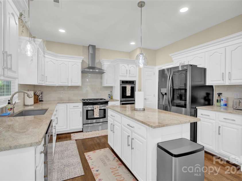 8534 Headford Road, Charlotte, NC 28277.  MLS# CAR4159779, YatesRealty ID 3186. 