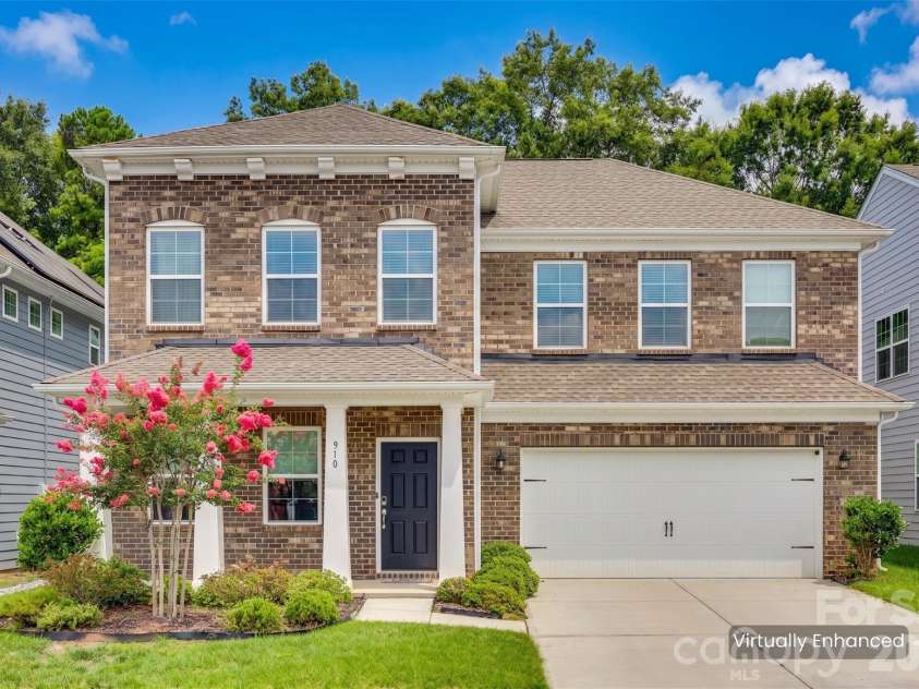 910 Ashton Oak Court, Fort Mill, SC 29715.  MLS# CAR4379778, YatesRealty ID 31860. 