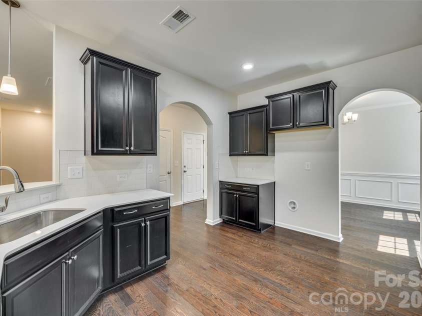 910 Ashton Oak Court, Fort Mill, SC 29715.  MLS# CAR4379778, YatesRealty ID 31860. 