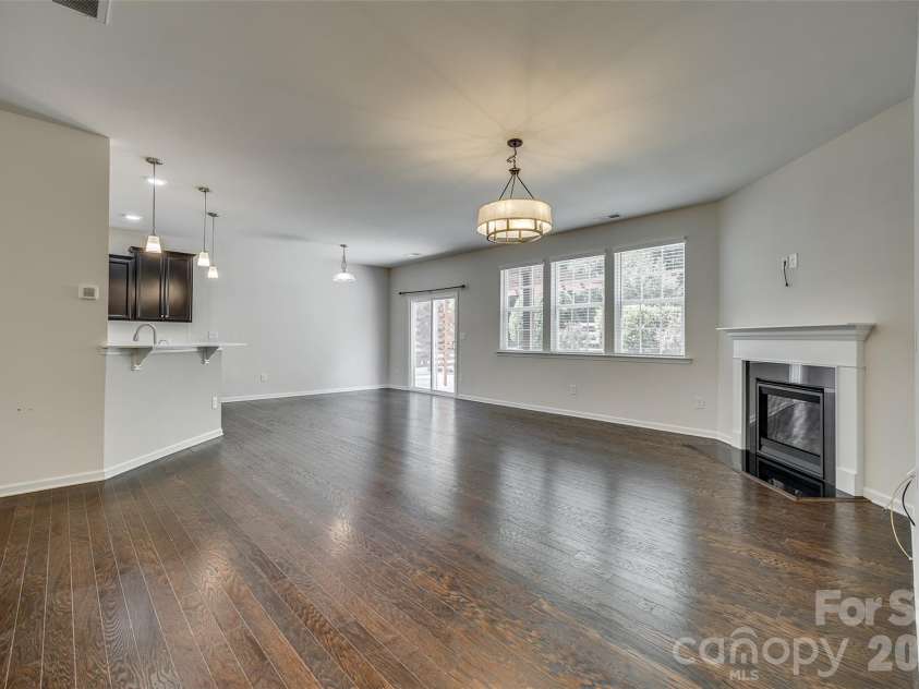 910 Ashton Oak Court, Fort Mill, SC 29715.  MLS# CAR4379778, YatesRealty ID 31860. 