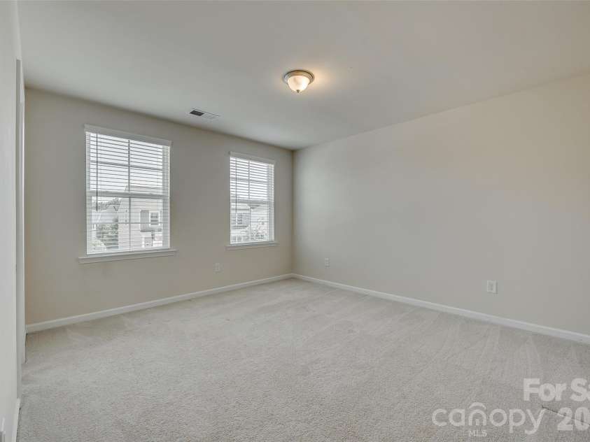 910 Ashton Oak Court, Fort Mill, SC 29715.  MLS# CAR4379778, YatesRealty ID 31860. 