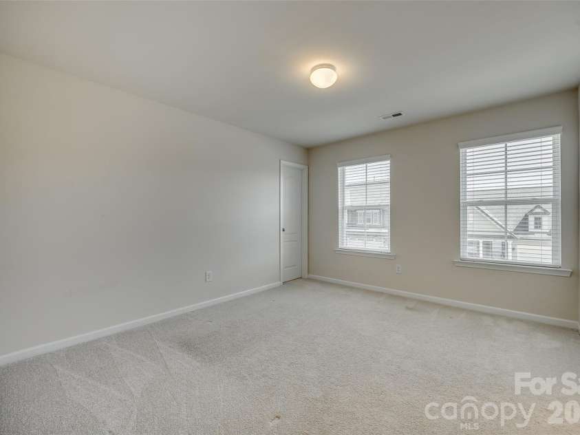 910 Ashton Oak Court, Fort Mill, SC 29715.  MLS# CAR4379778, YatesRealty ID 31860. 