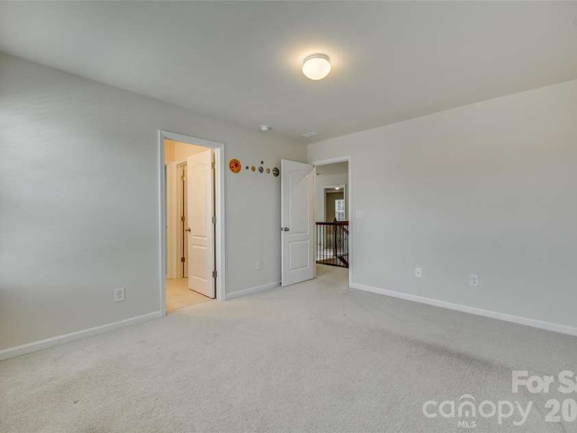 910 Ashton Oak Court, Fort Mill, SC 29715.  MLS# CAR4379778, YatesRealty ID 31860. 