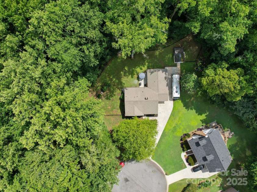 713 Hickory Hill Court, Gastonia, NC 28054.  MLS# CAR4286444, YatesRealty ID 31861. 