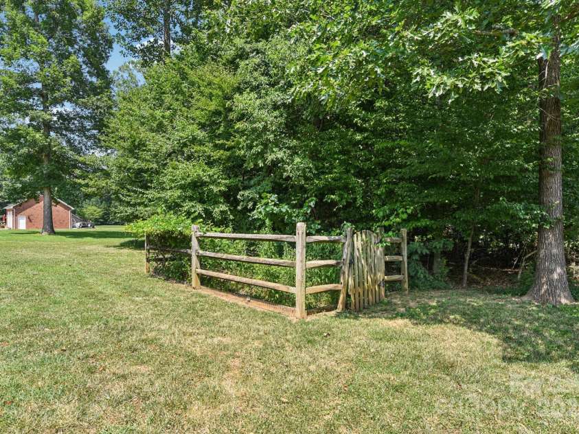 3865 Willow Grove Lane, Concord, NC 28025.  MLS# CAR4279521, YatesRealty ID 31862. 