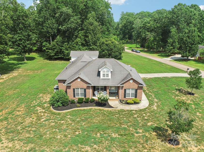 3865 Willow Grove Lane, Concord, NC 28025.  MLS# CAR4279521, YatesRealty ID 31862. 