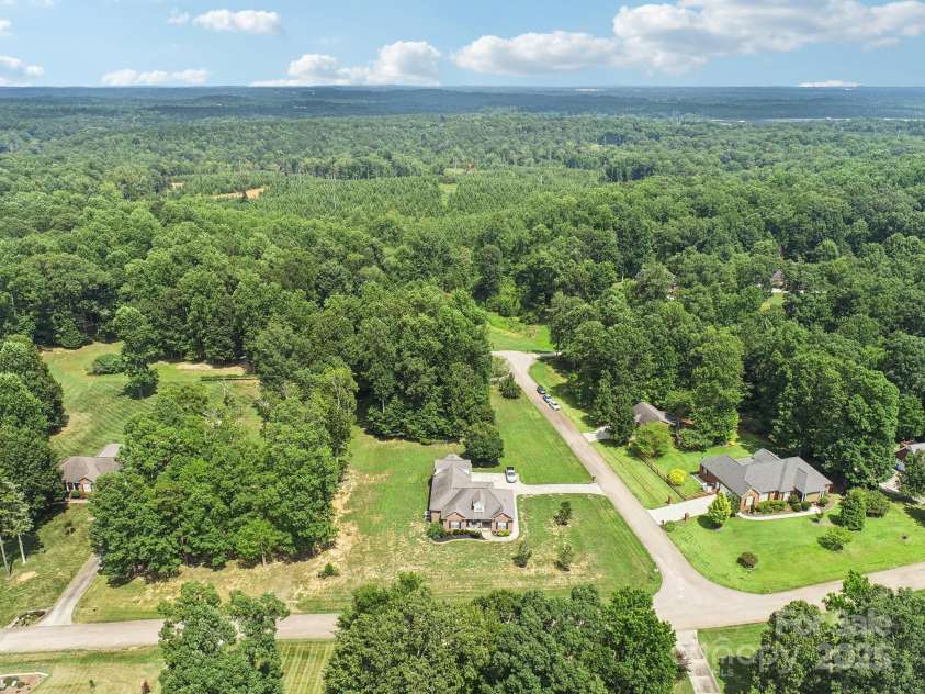 3865 Willow Grove Lane, Concord, NC 28025.  MLS# CAR4279521, YatesRealty ID 31862. 