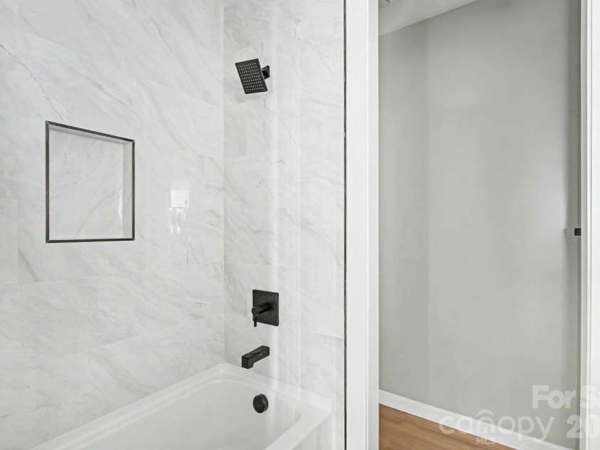 510 Thomas Street, Marshville, NC 28103.  MLS# CAR4373335, YatesRealty ID 31862. Bathroom #2
