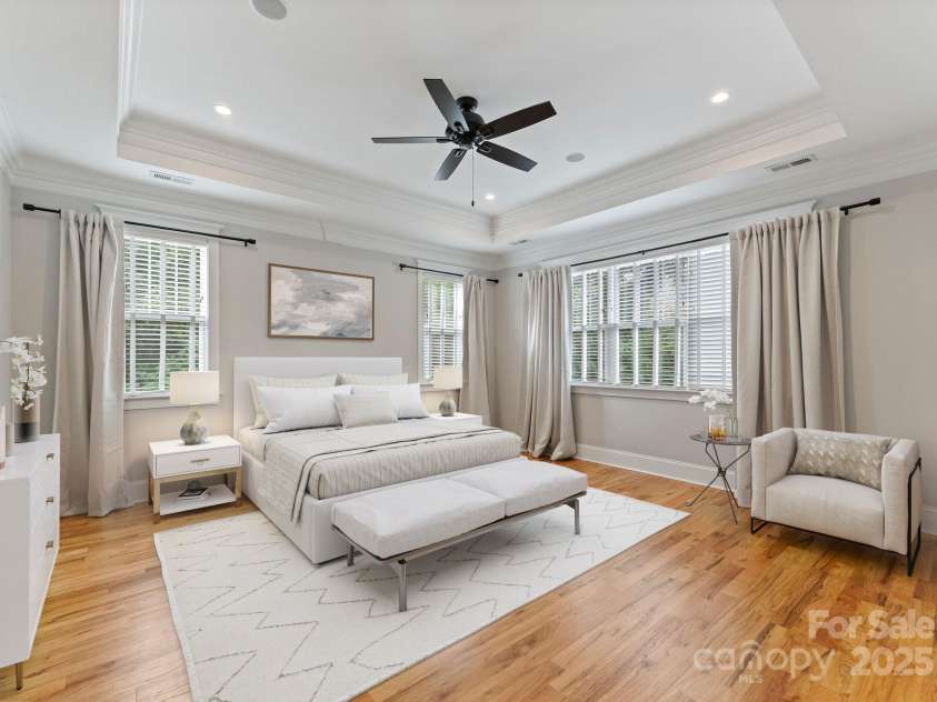 1215 Louise Avenue, Charlotte, NC 28205.  MLS# CAR4282874, YatesRealty ID 31863. 