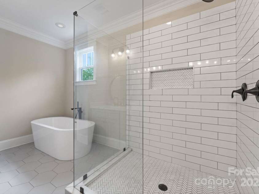 1215 Louise Avenue, Charlotte, NC 28205.  MLS# CAR4282874, YatesRealty ID 31863. 