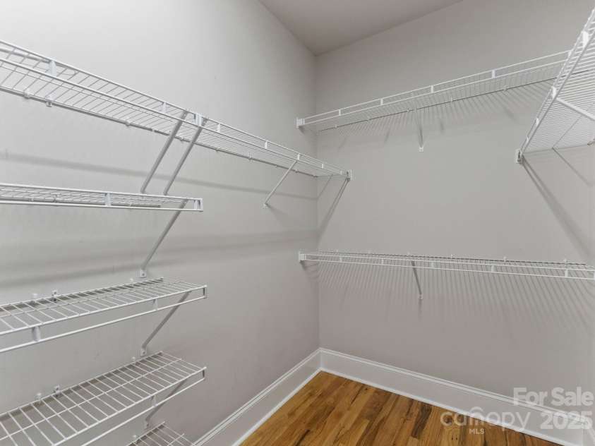 1215 Louise Avenue, Charlotte, NC 28205.  MLS# CAR4282874, YatesRealty ID 31863. 
