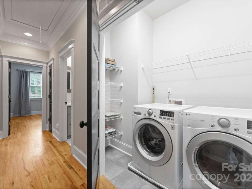 1215 Louise Avenue, Charlotte, NC 28205.  MLS# CAR4282874, YatesRealty ID 31863. 