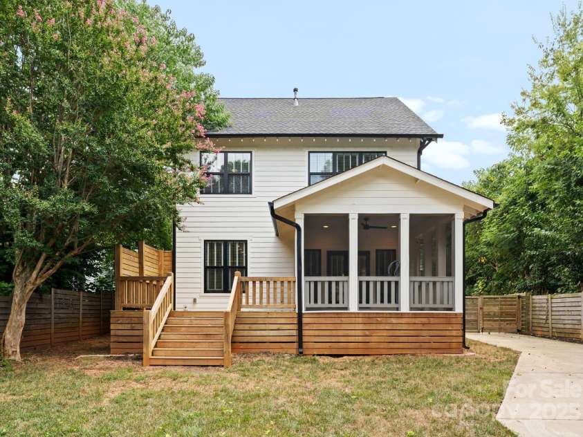 1215 Louise Avenue, Charlotte, NC 28205.  MLS# CAR4282874, YatesRealty ID 31863. 