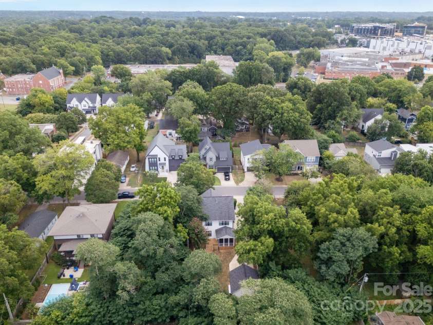 1215 Louise Avenue, Charlotte, NC 28205.  MLS# CAR4282874, YatesRealty ID 31863. 