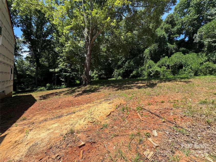 3542 Mount Pleasant Road, Sherrills Ford, NC 28673.  MLS# CAR4291468, YatesRealty ID 31864. Right side