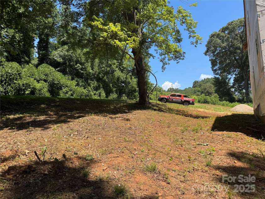 3542 Mount Pleasant Road, Sherrills Ford, NC 28673.  MLS# CAR4291468, YatesRealty ID 31864. Right Side