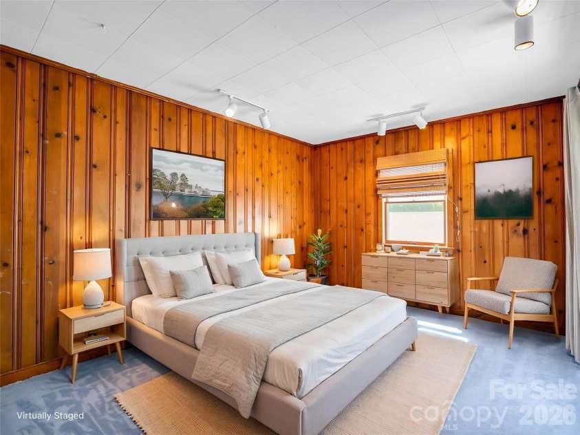 52 Forest Road, Asheville, NC 28803.  MLS# CAR4390190, YatesRealty ID 31865. 