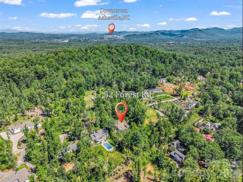 52 Forest Road, Asheville, NC 28803.  MLS# CAR4390190, YatesRealty ID 31865. 