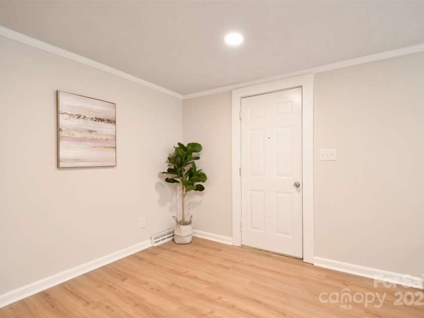 80 Sumner Avenue, Concord, NC 28027.  MLS# CAR4275952, YatesRealty ID 31865. 