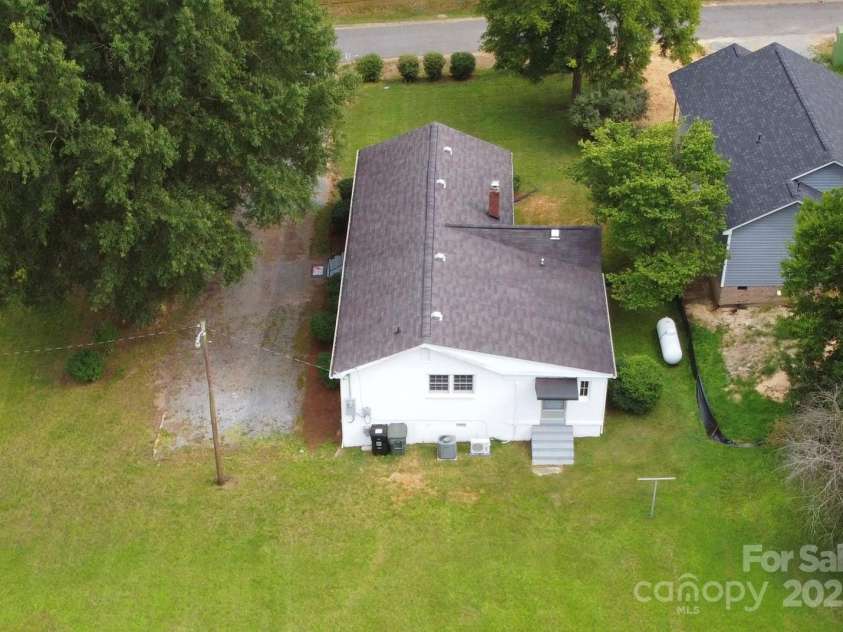 80 Sumner Avenue, Concord, NC 28027.  MLS# CAR4275952, YatesRealty ID 31865. 