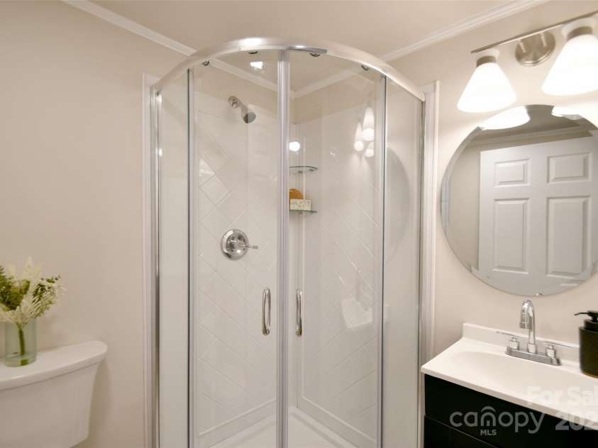 80 Sumner Avenue, Concord, NC 28027.  MLS# CAR4275952, YatesRealty ID 31865. Bathroom #2